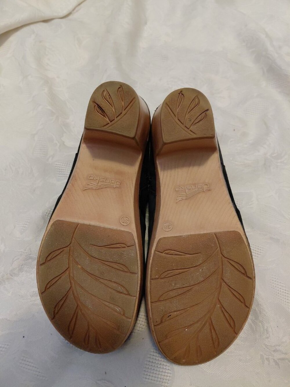 Dansko Ankle Bootie Nubuck Leather Autumn Black Size 38 Faux Wood Block Heel - Picture 11 of 11